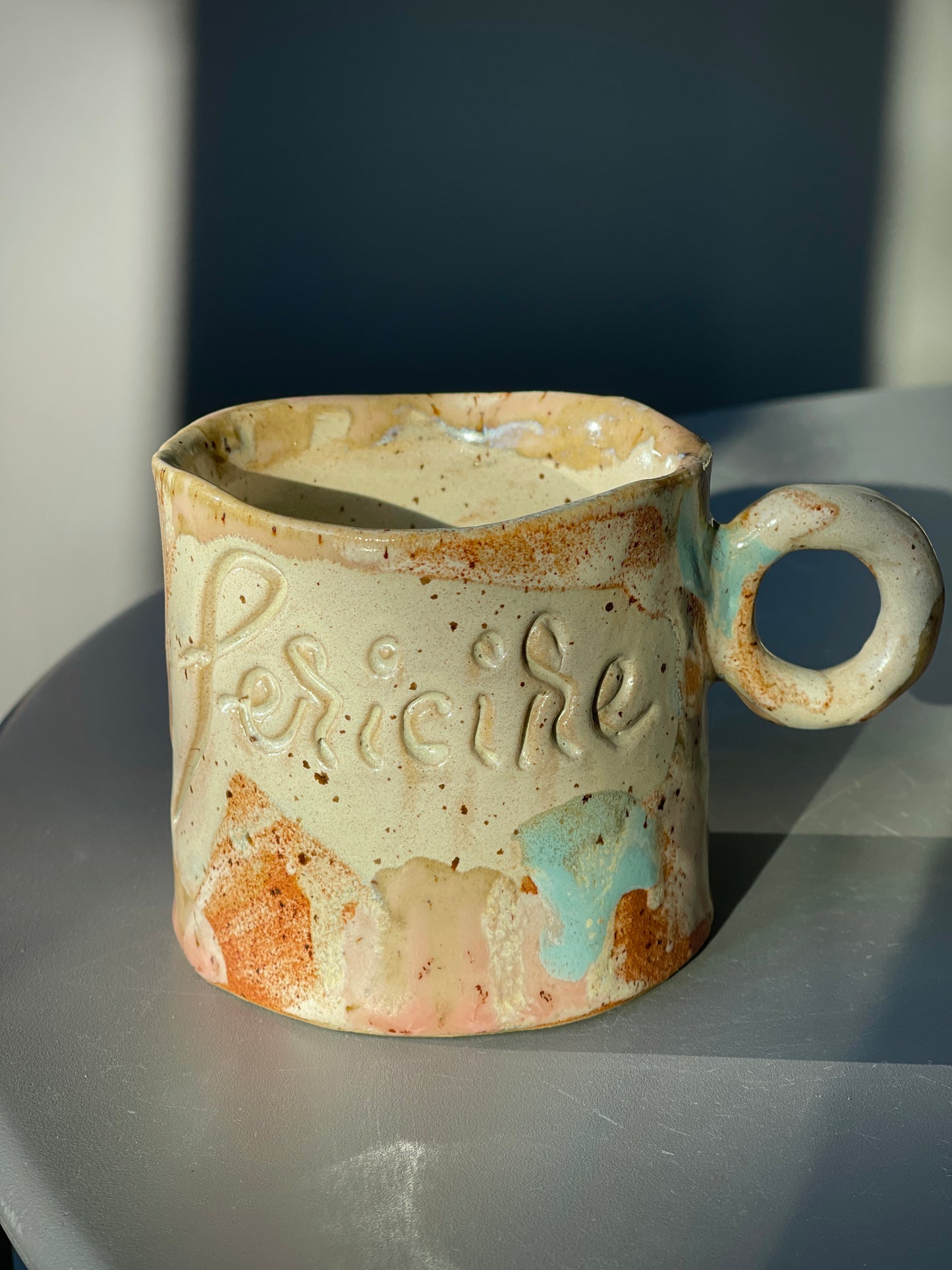 Cana Latte cu mesaj "Fericire"
