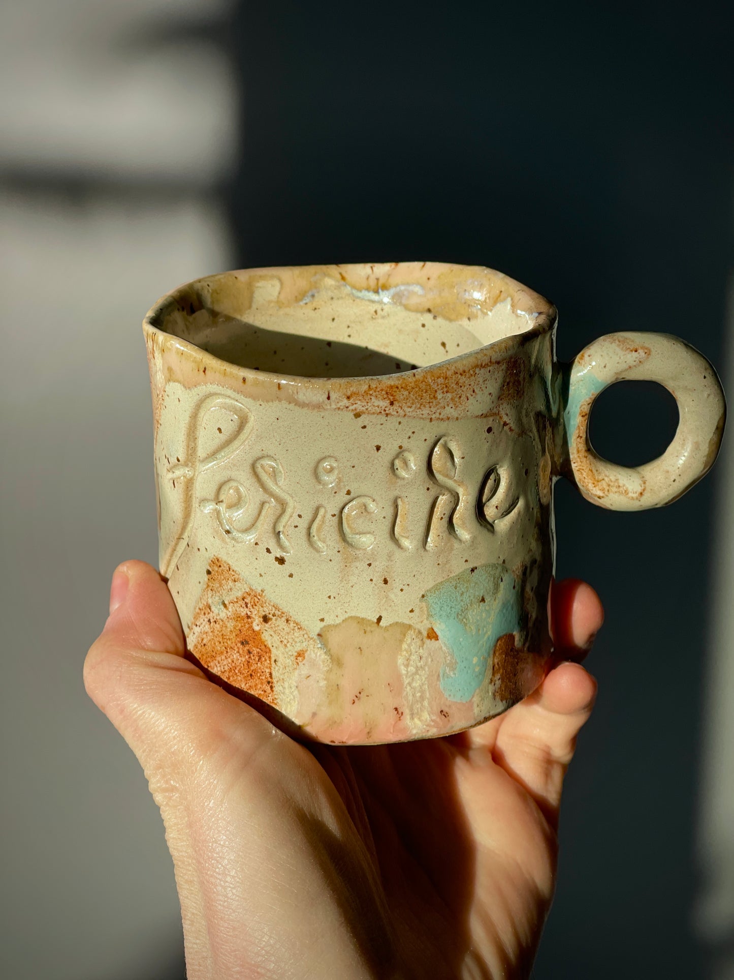 Cana Latte cu mesaj "Fericire"