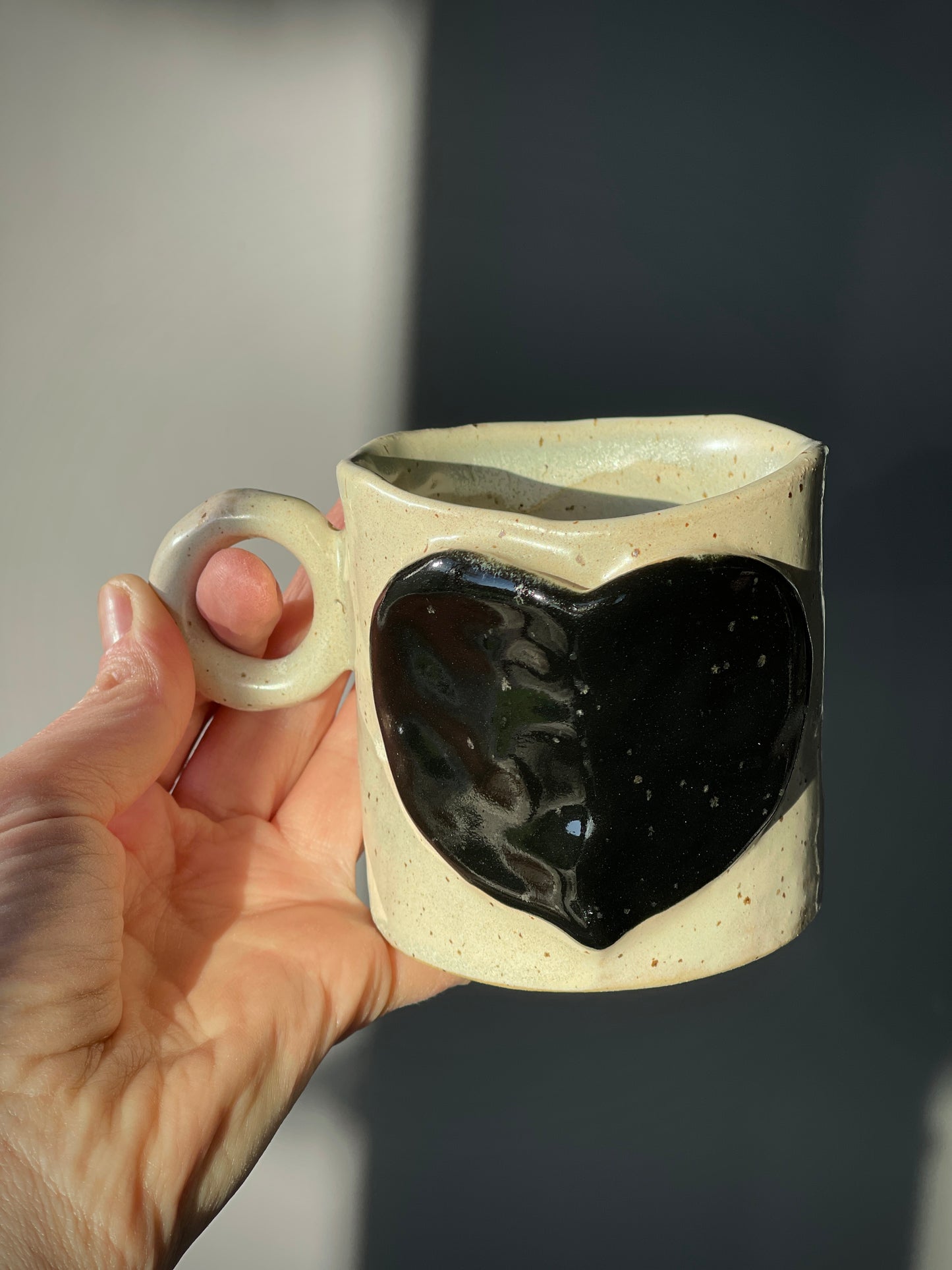 Cana Ceramica Black Heart