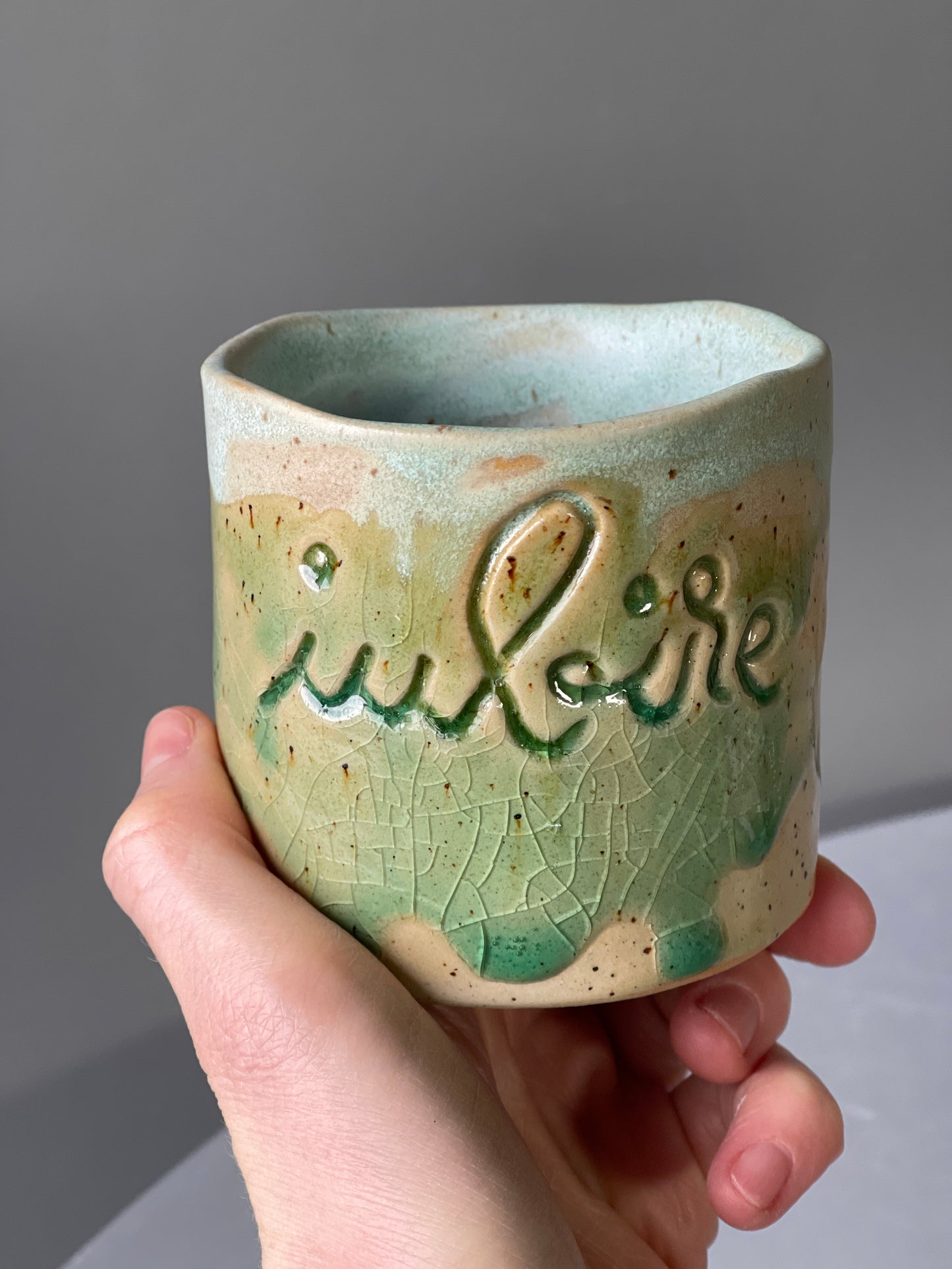 Cana Latte cu mesaj "Iubire"