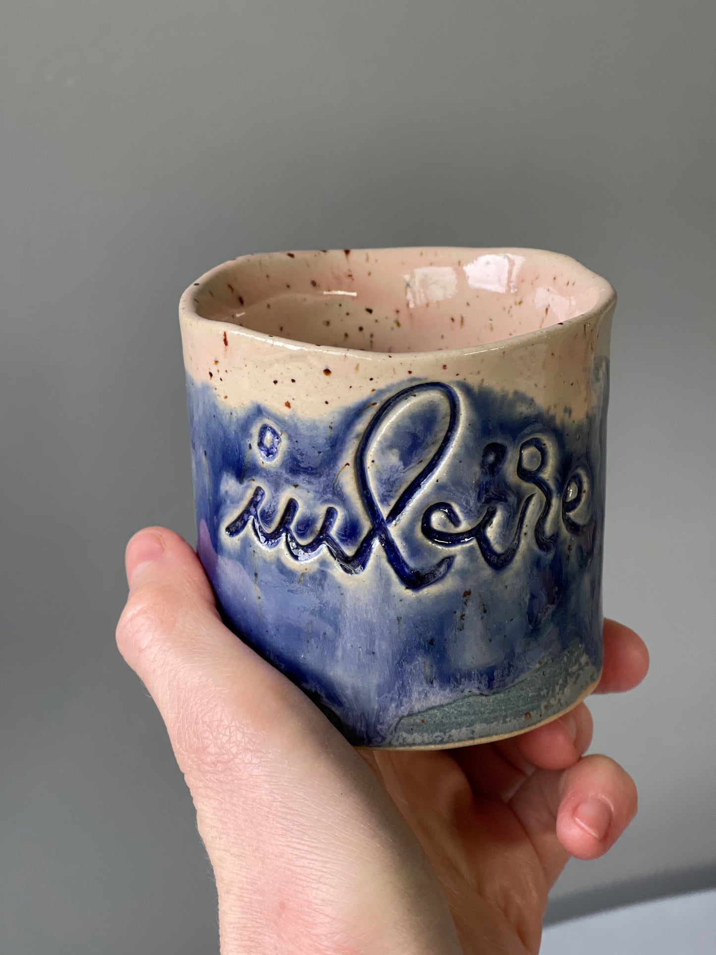 Cana Latte cu mesaj "Iubire"