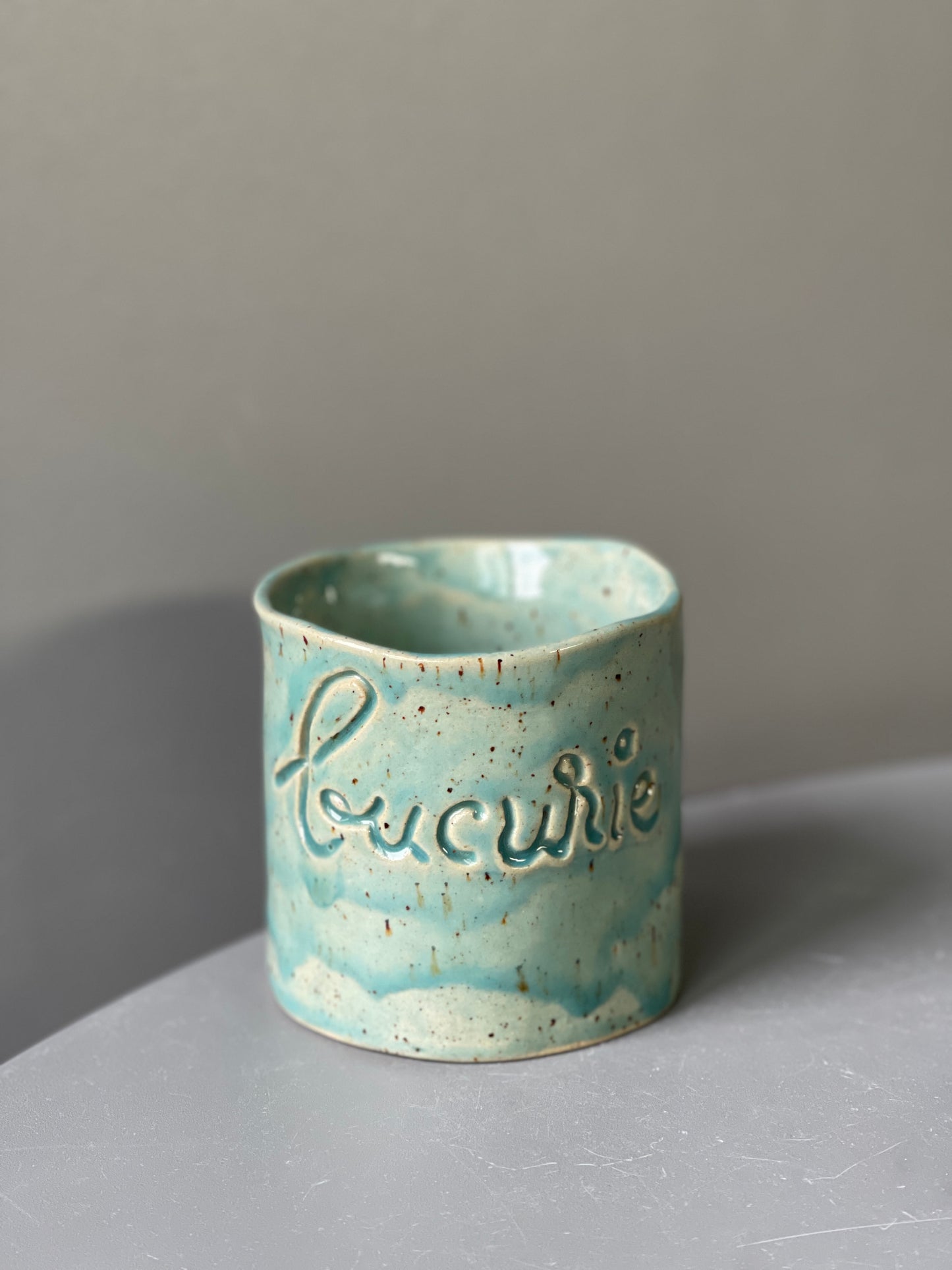 Cana Latte cu mesaj "Bucurie"