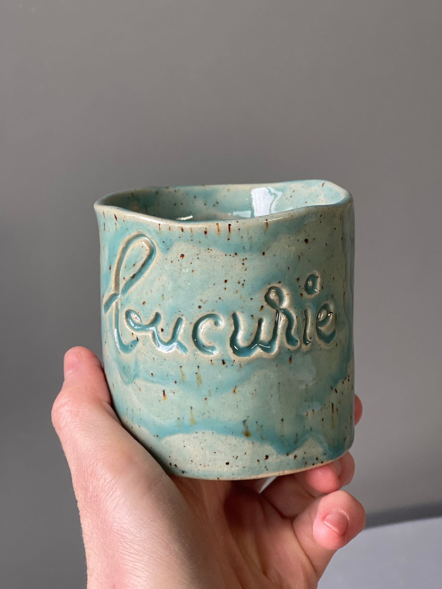 Cana Latte cu mesaj "Bucurie"