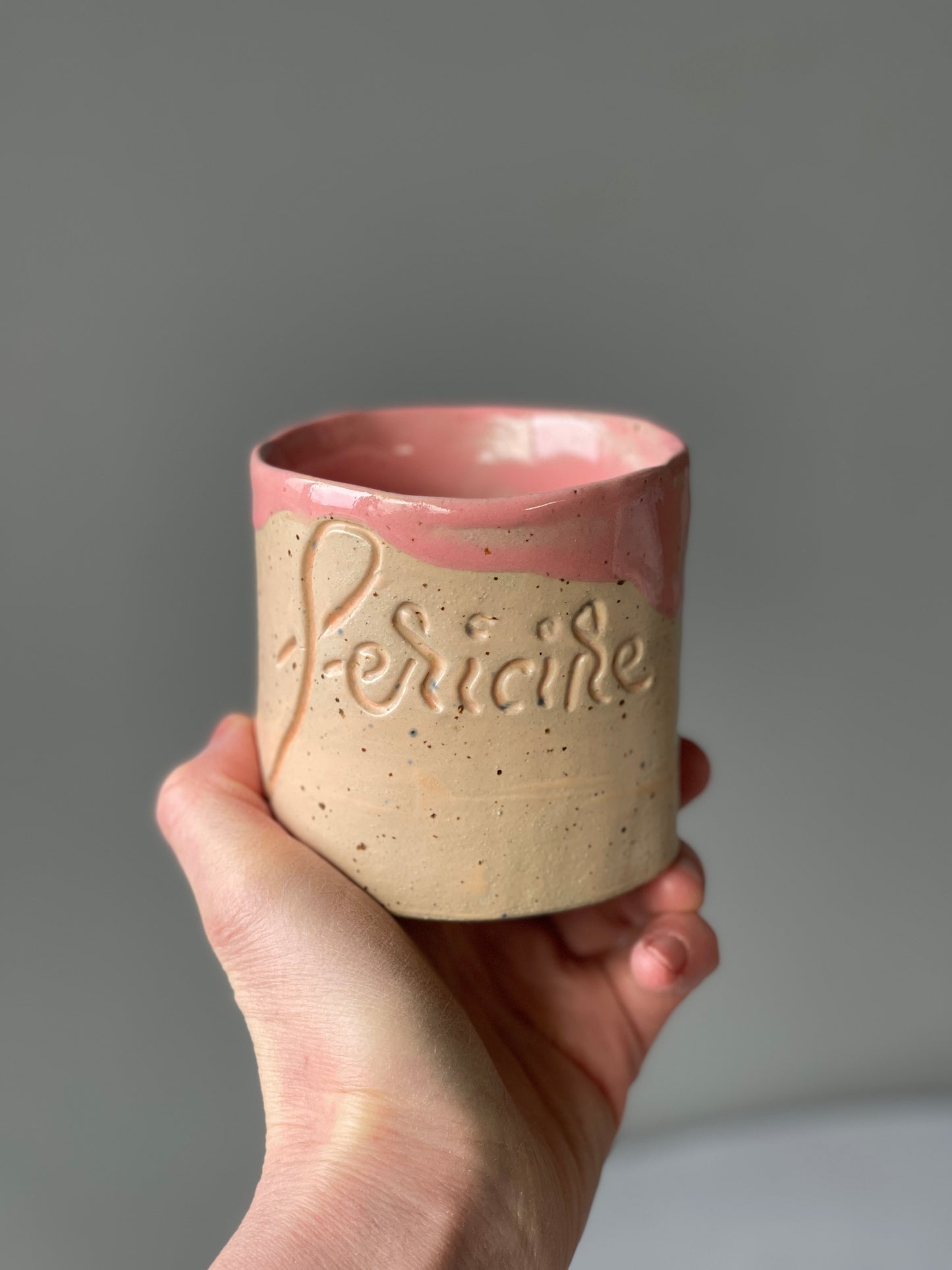 Cana Latte cu mesaj "Fericire"