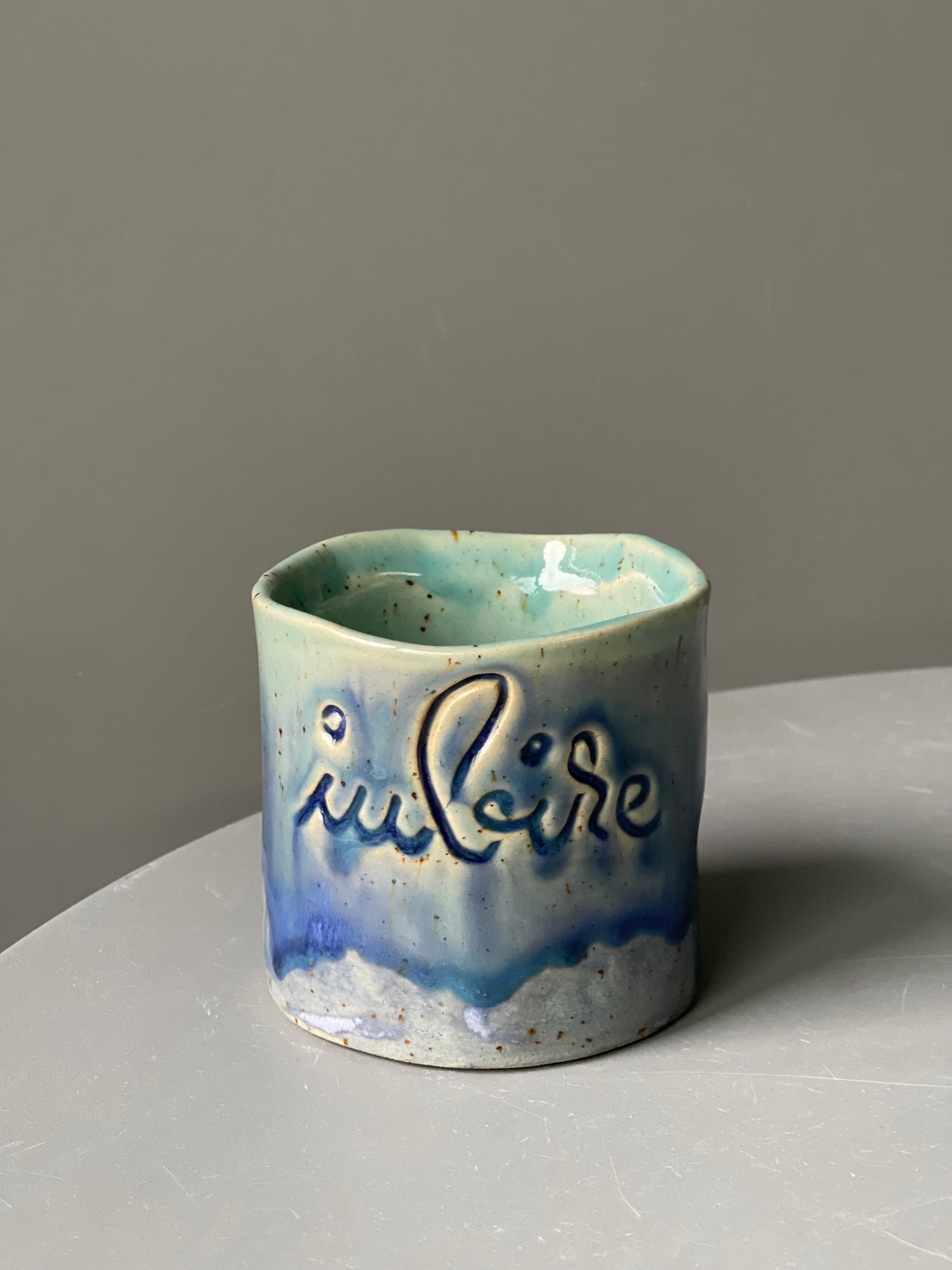 Cana Latte cu mesaj "Iubire"