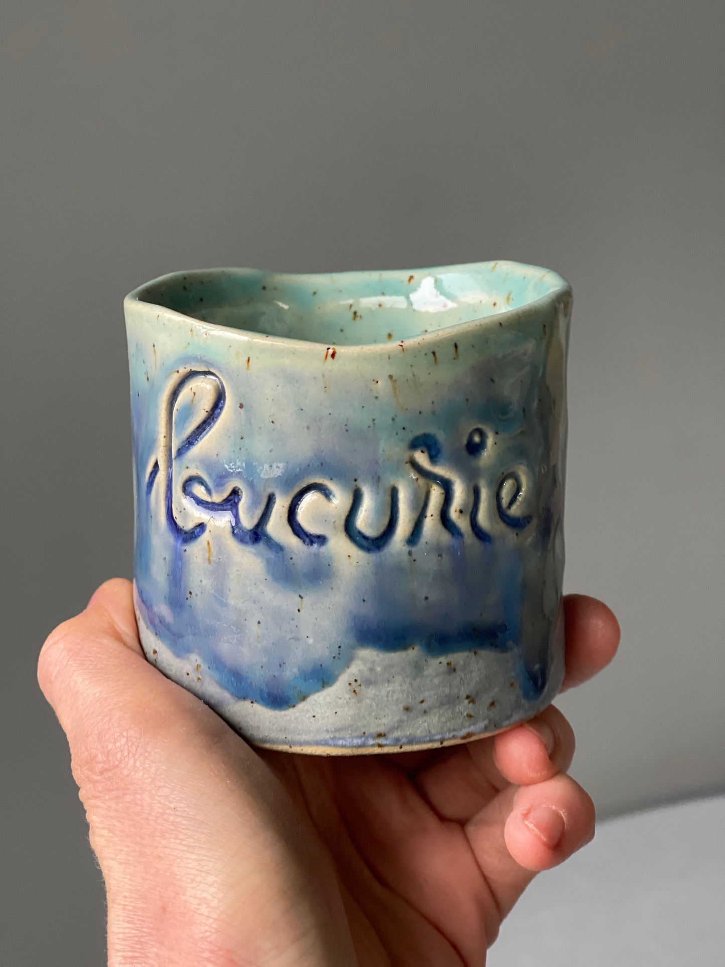 Cana Latte cu mesaj "Bucurie"