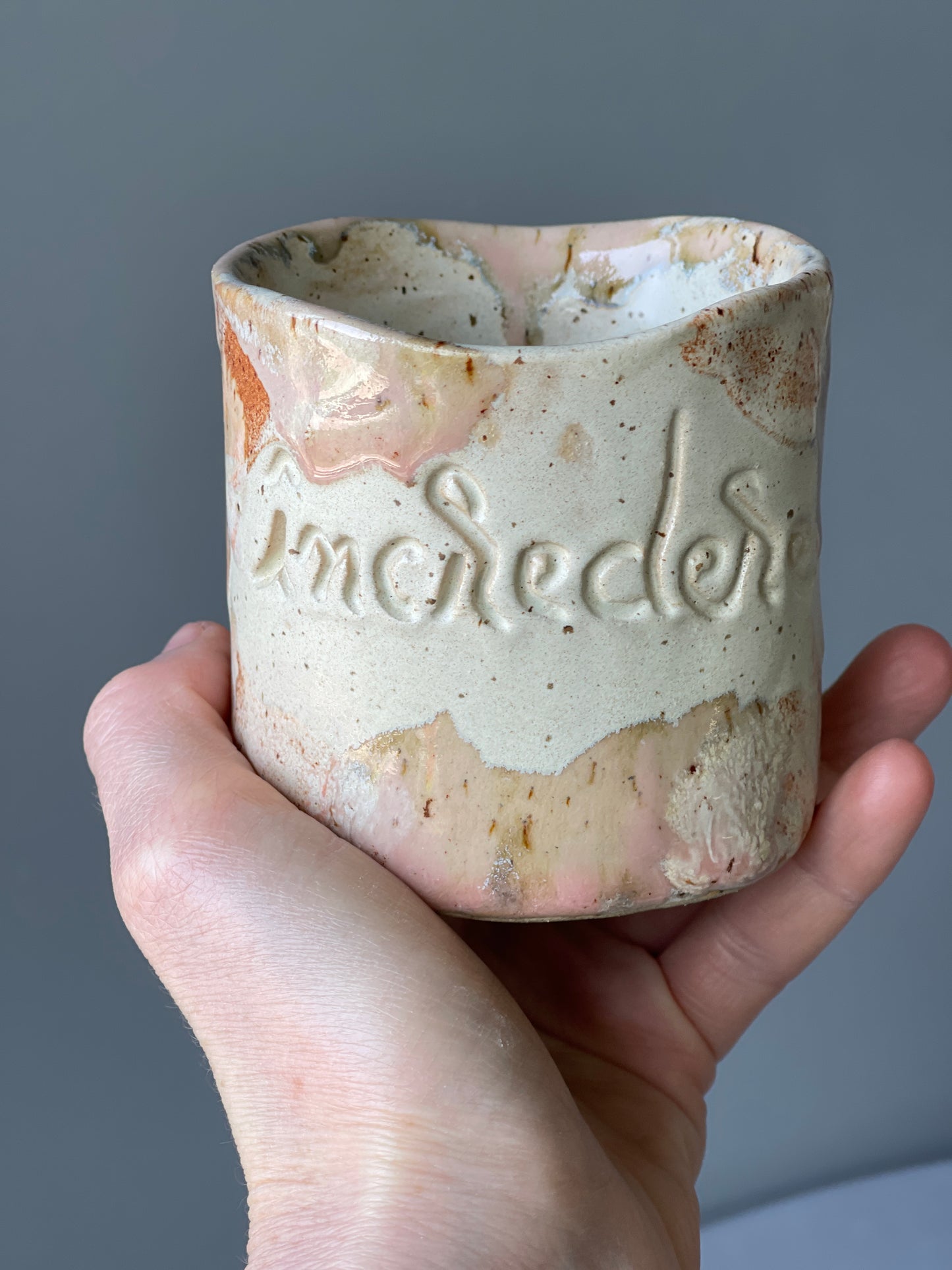 Cana Latte cu mesaj "Incredere"