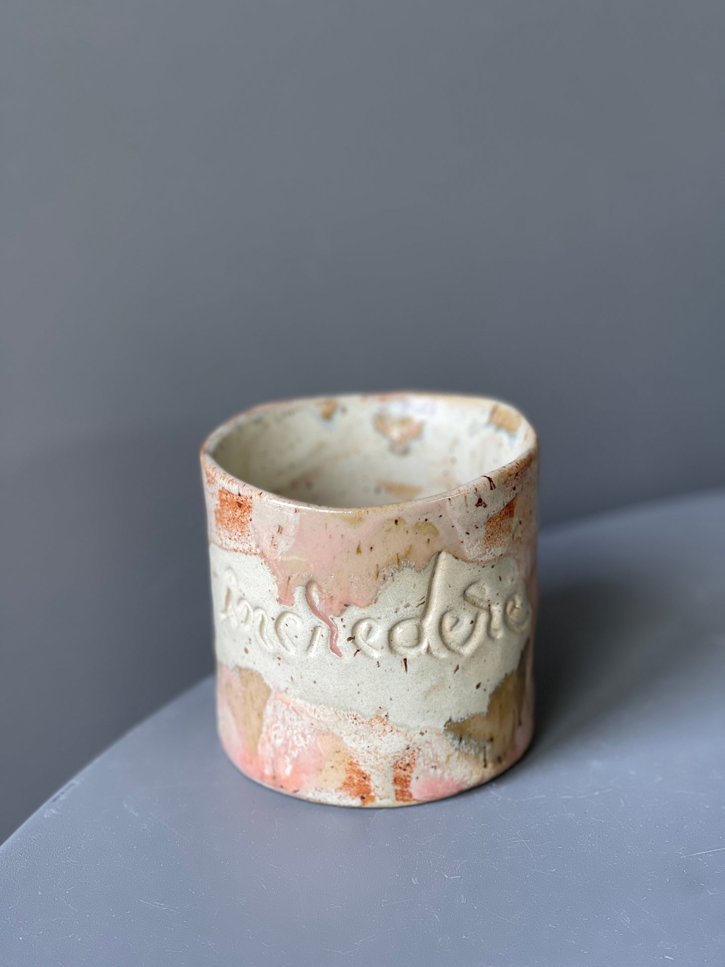 Cana Latte cu mesaj "Incredere"