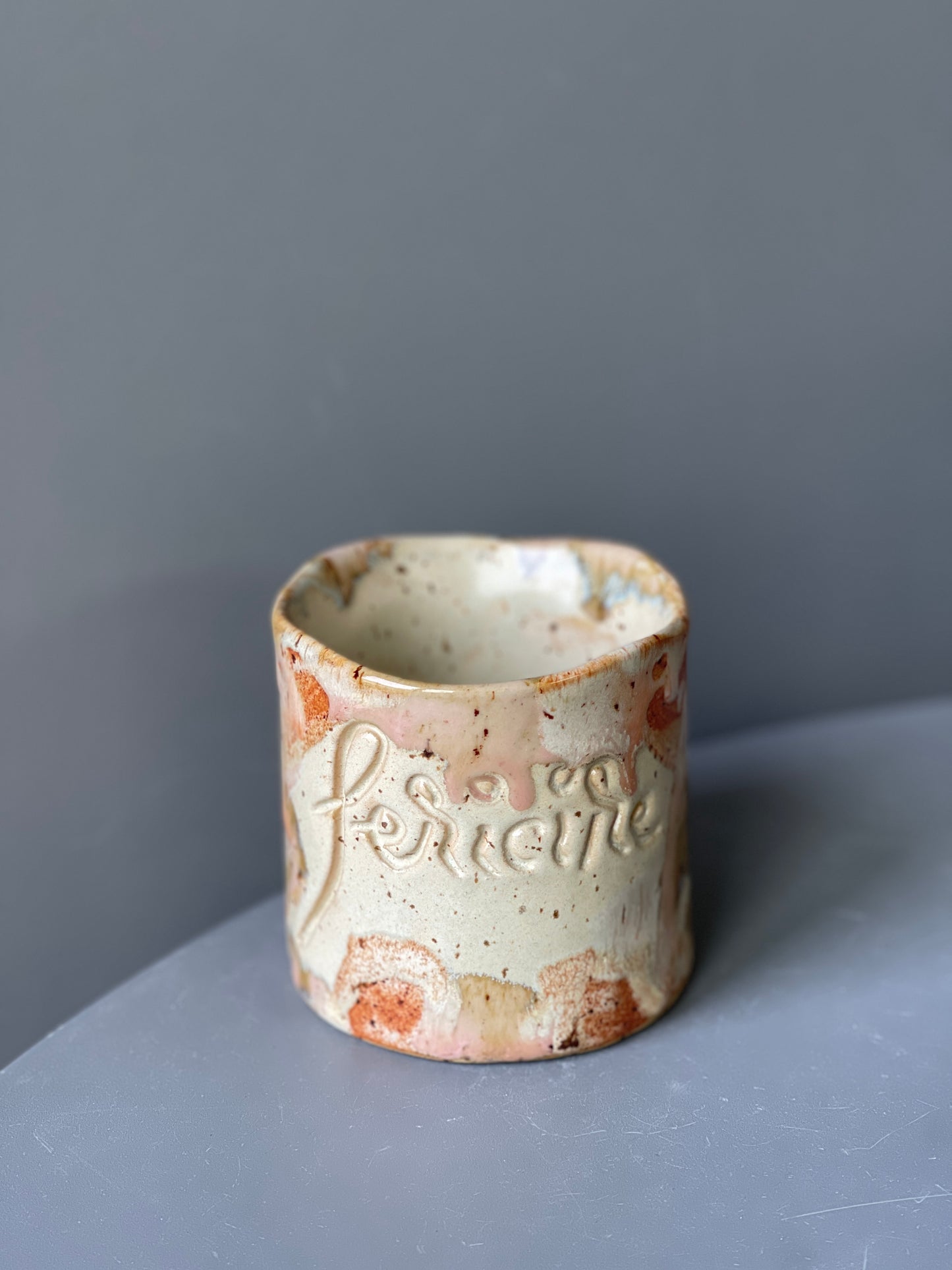 Cana Latte cu mesaj "Fericire"