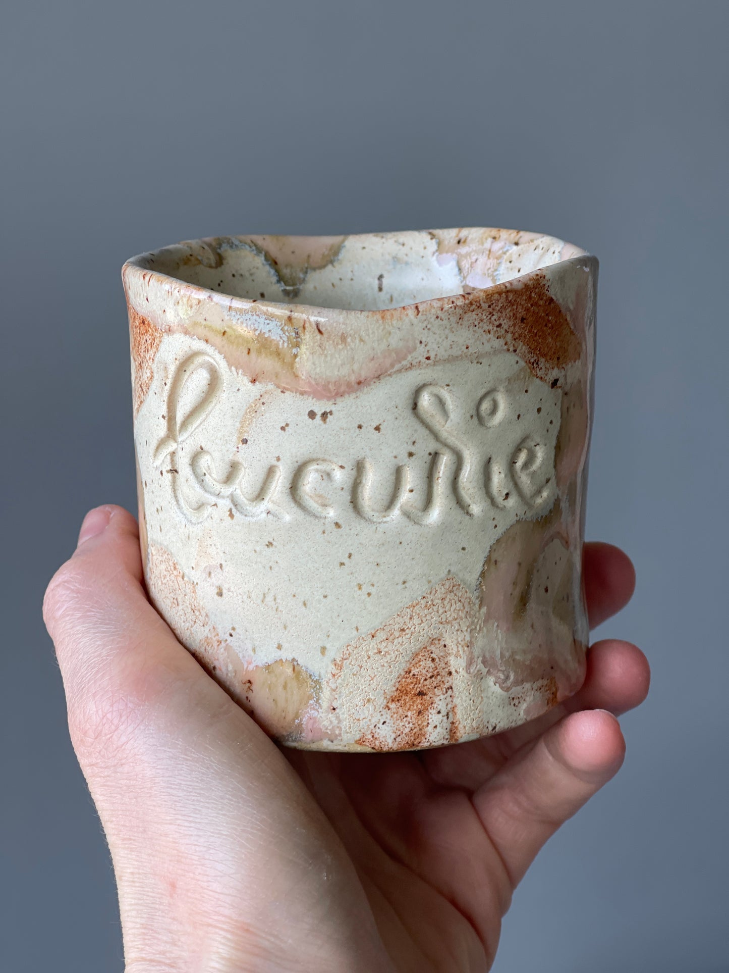 Cana Latte cu mesaj "Bucurie"