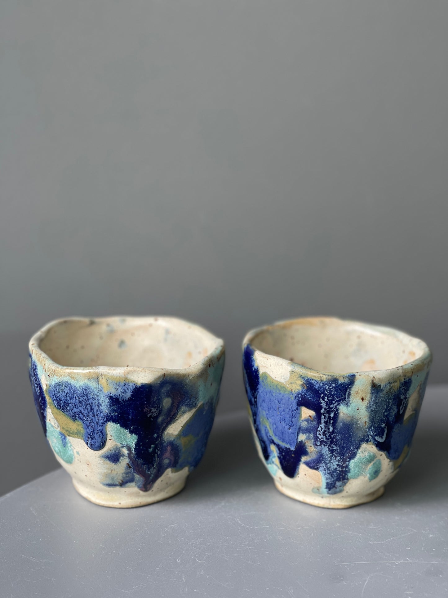 Set of 2 Bell mugs