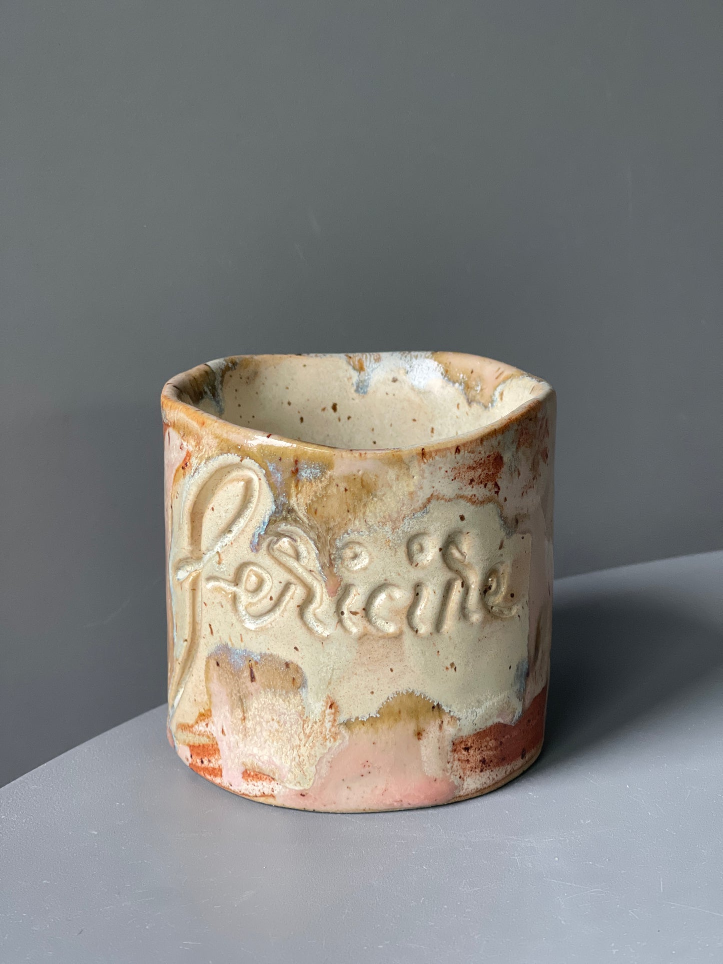 Cana Latte cu mesaj "Fericire"