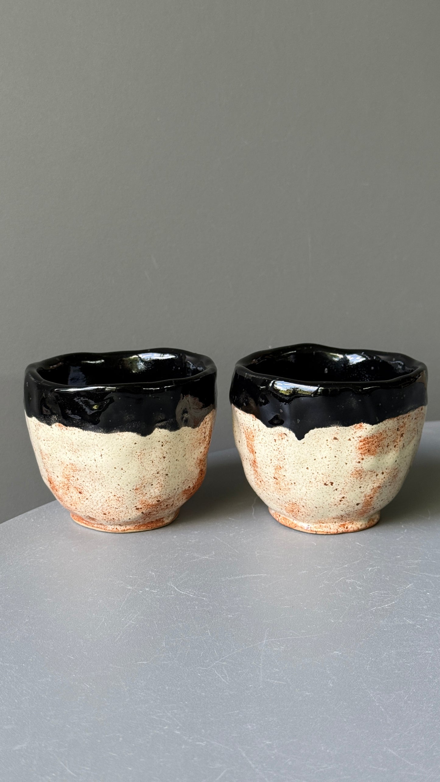 Set of 2 Bell mugs