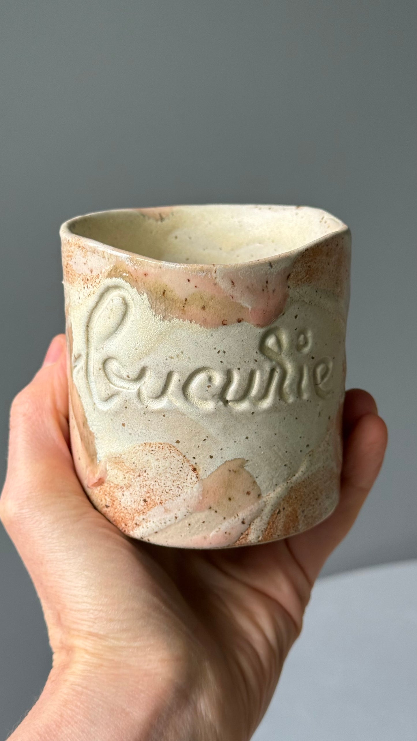 Cana Latte cu mesaj "Bucurie"