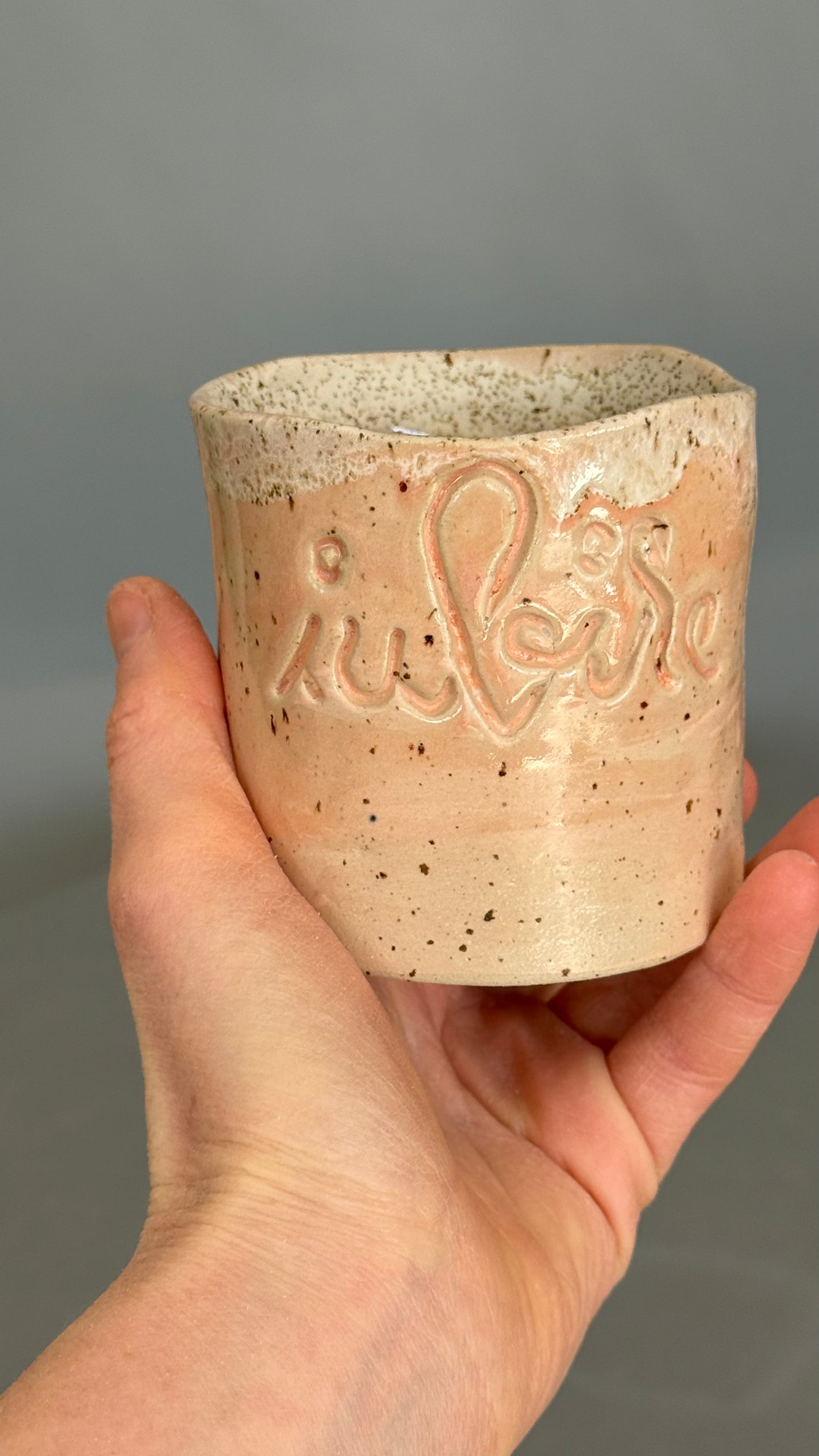 Cana Latte cu mesaj "Iubire"