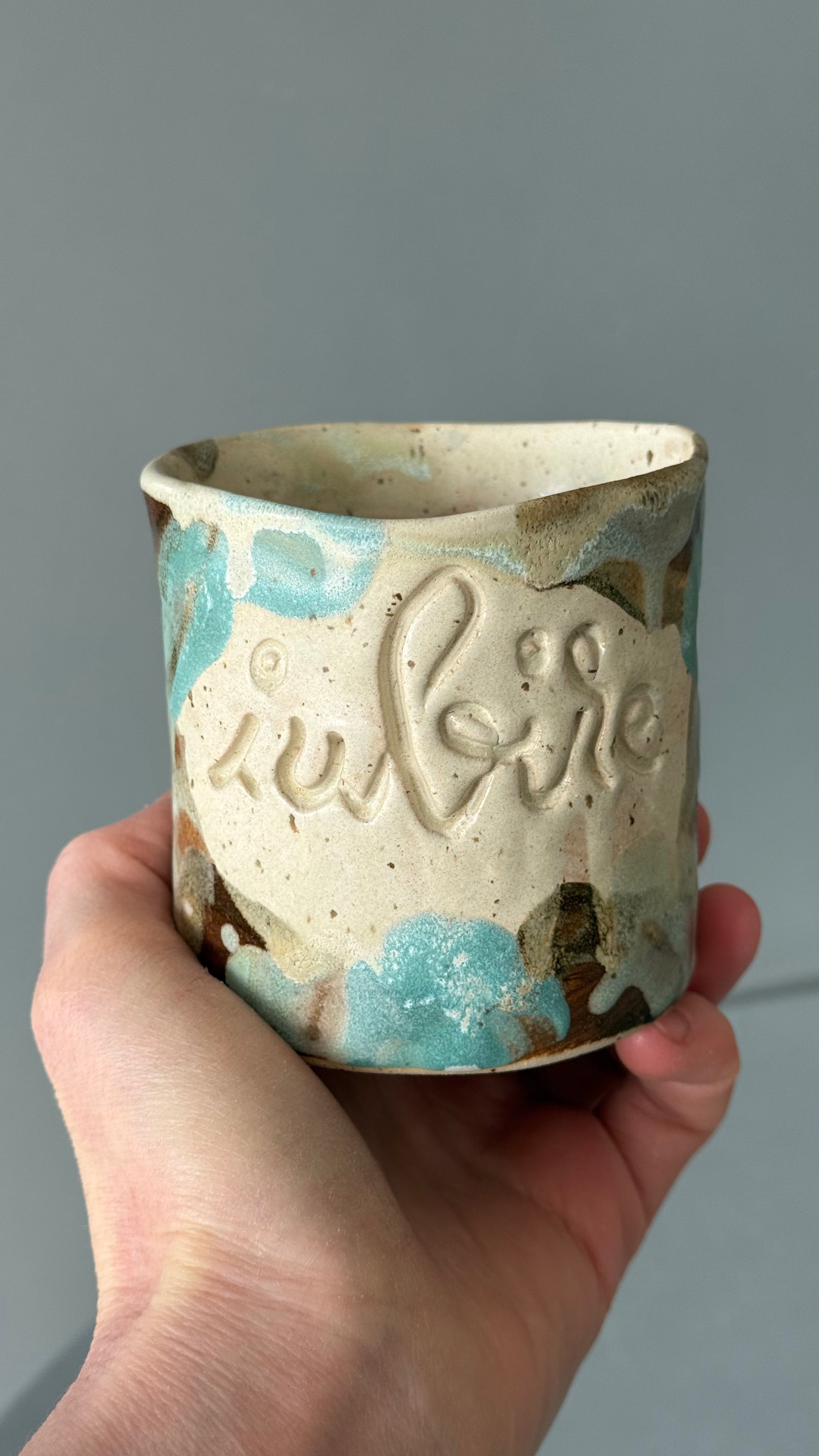 Cana Latte cu mesaj "Iubire"