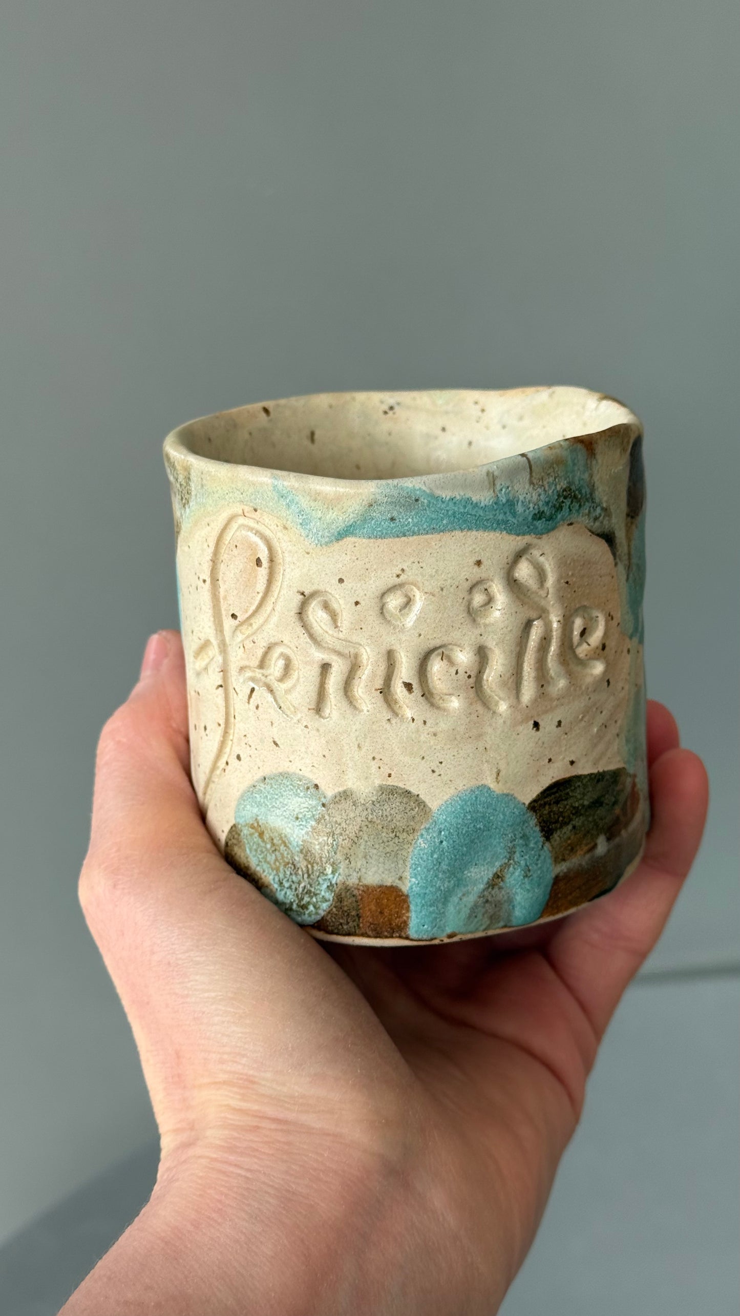 Cana Latte cu mesaj "Fericire"