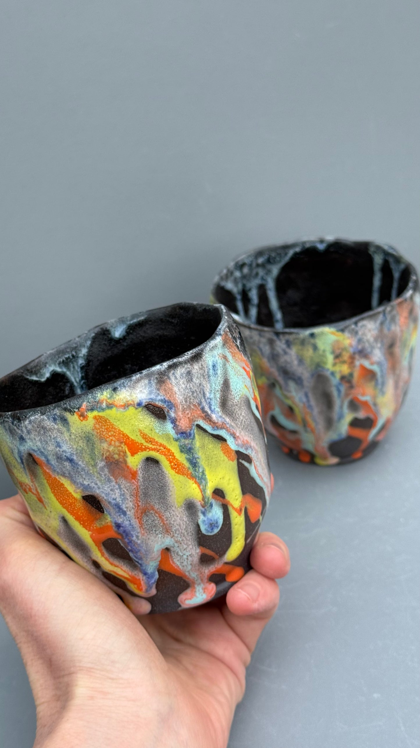 Set of 2 Bell mugs