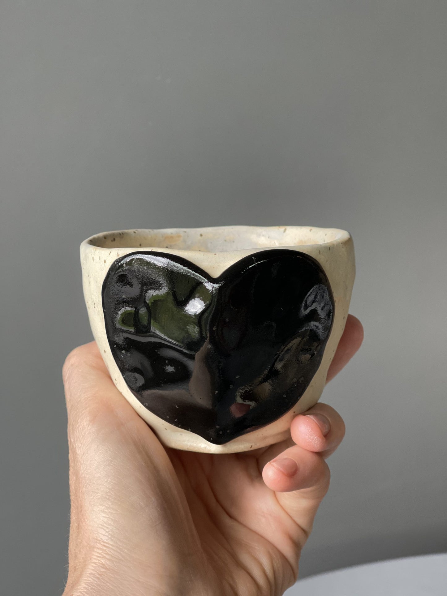 Cana Ceramica Black Heart