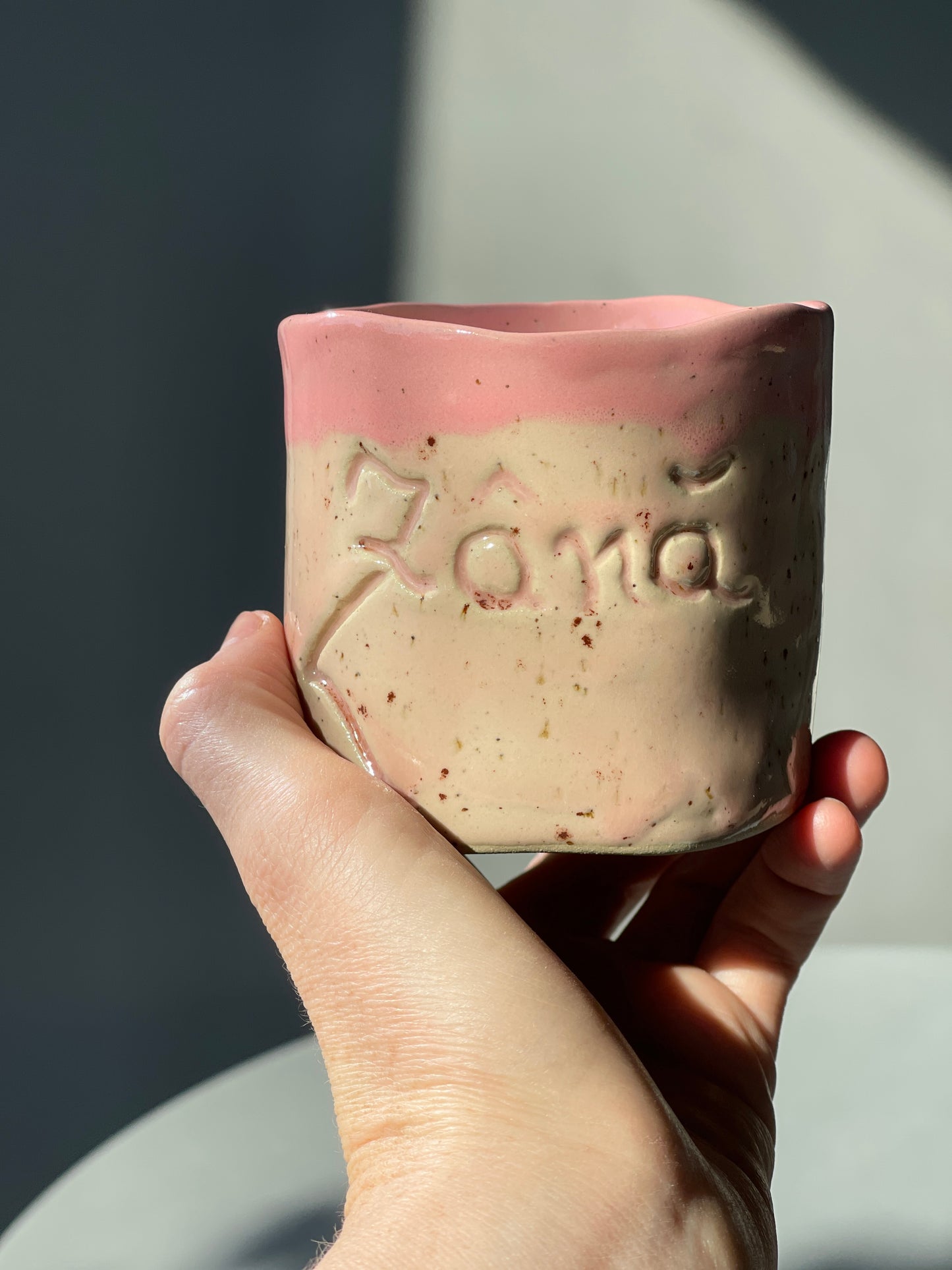 Cana Pink Latte cu mesaj "Zana"