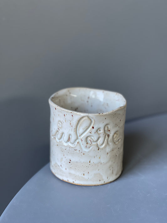 Cana Latte cu mesaj "Iubire"