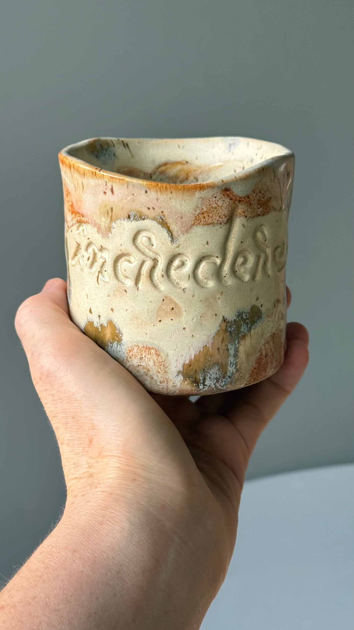 Cana Latte cu mesaj "Incredere"