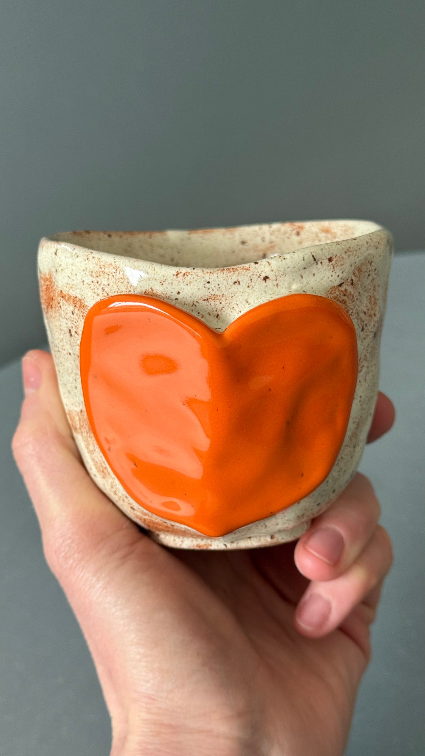 Cana Cappuccino Orange Heart