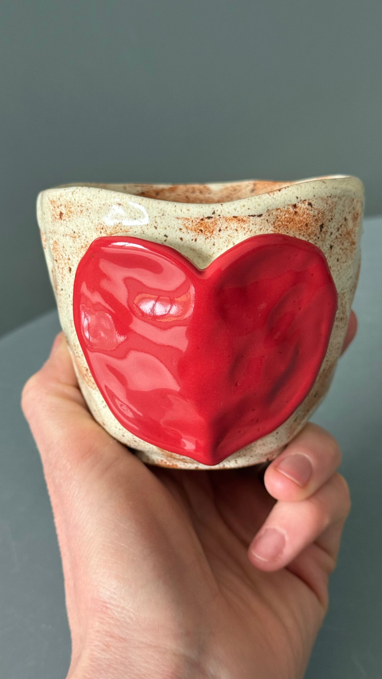 Cana Cappuccino Red Heart