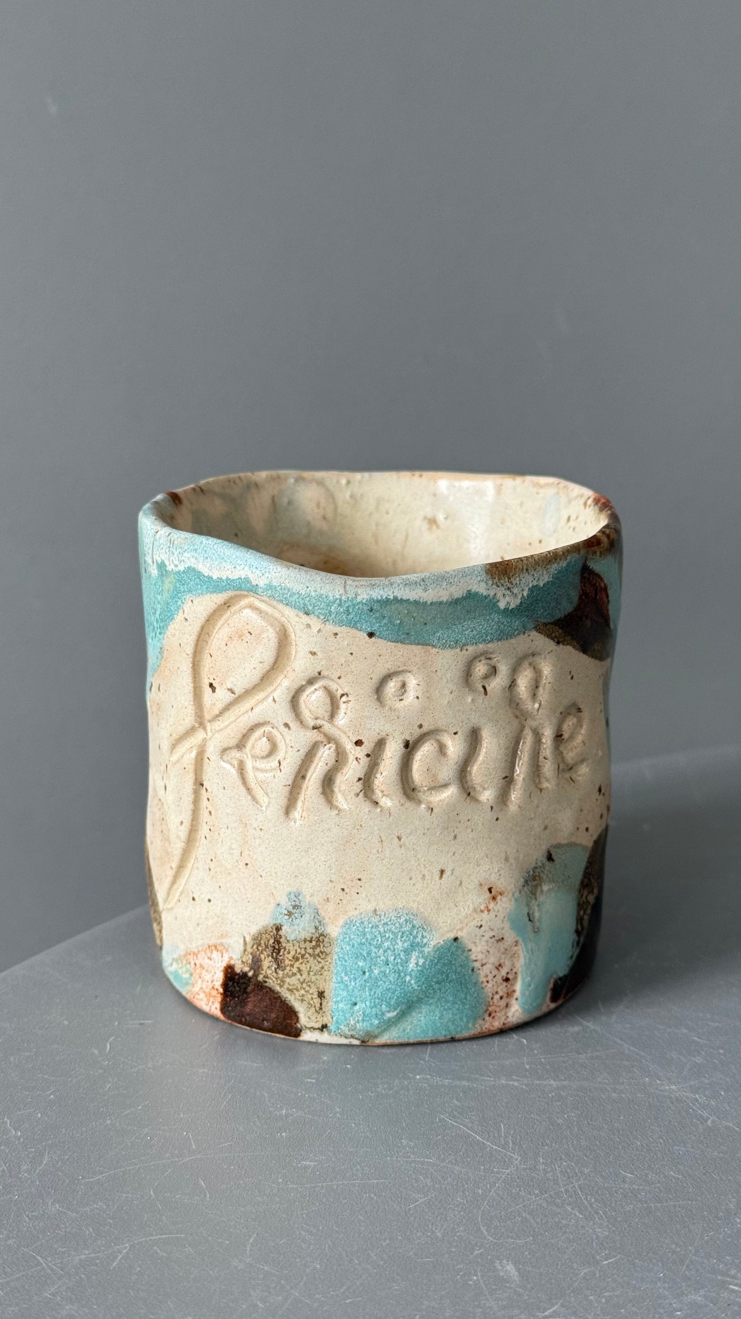 Cana Latte cu mesaj "Fericire"