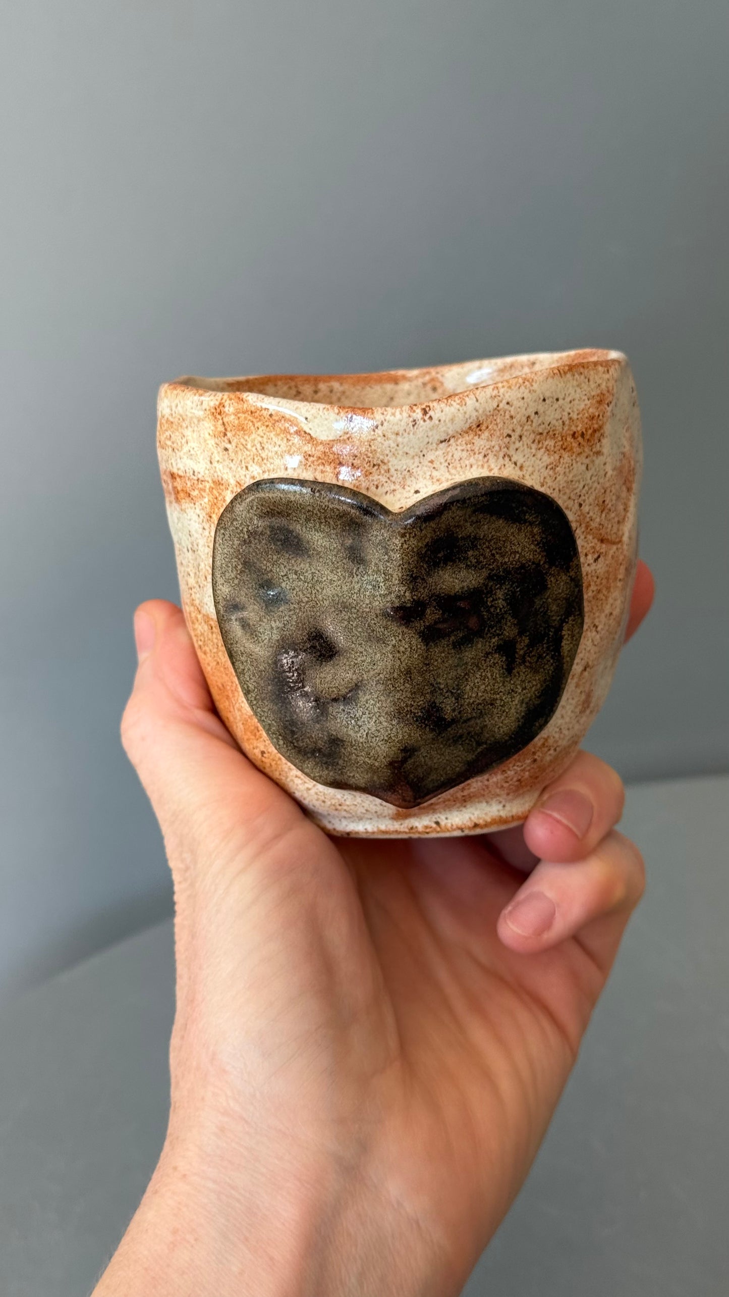 Cana Cappuccino Brown Heart