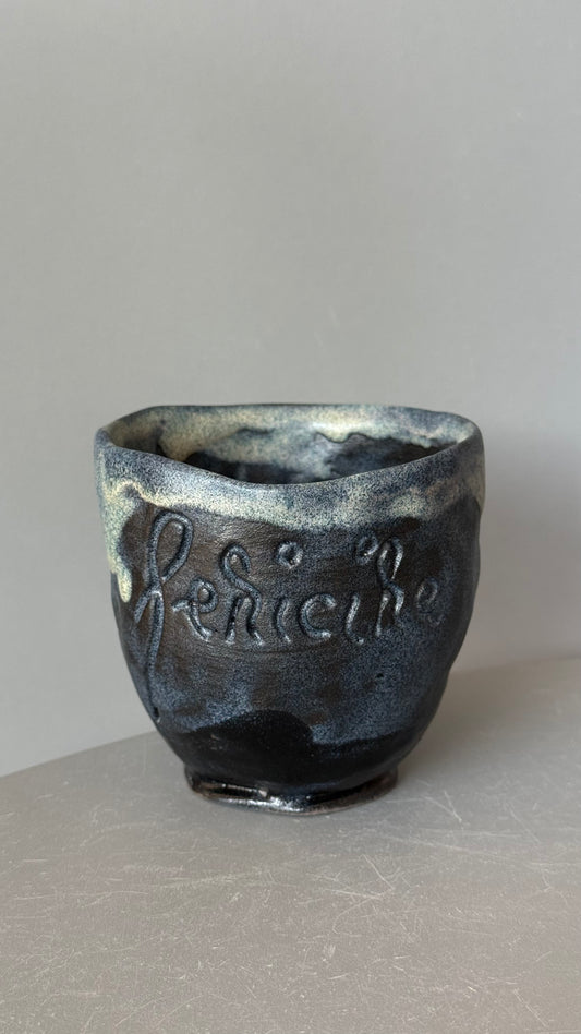 Cana Ceramica Bell cu mesaj "Fericire"