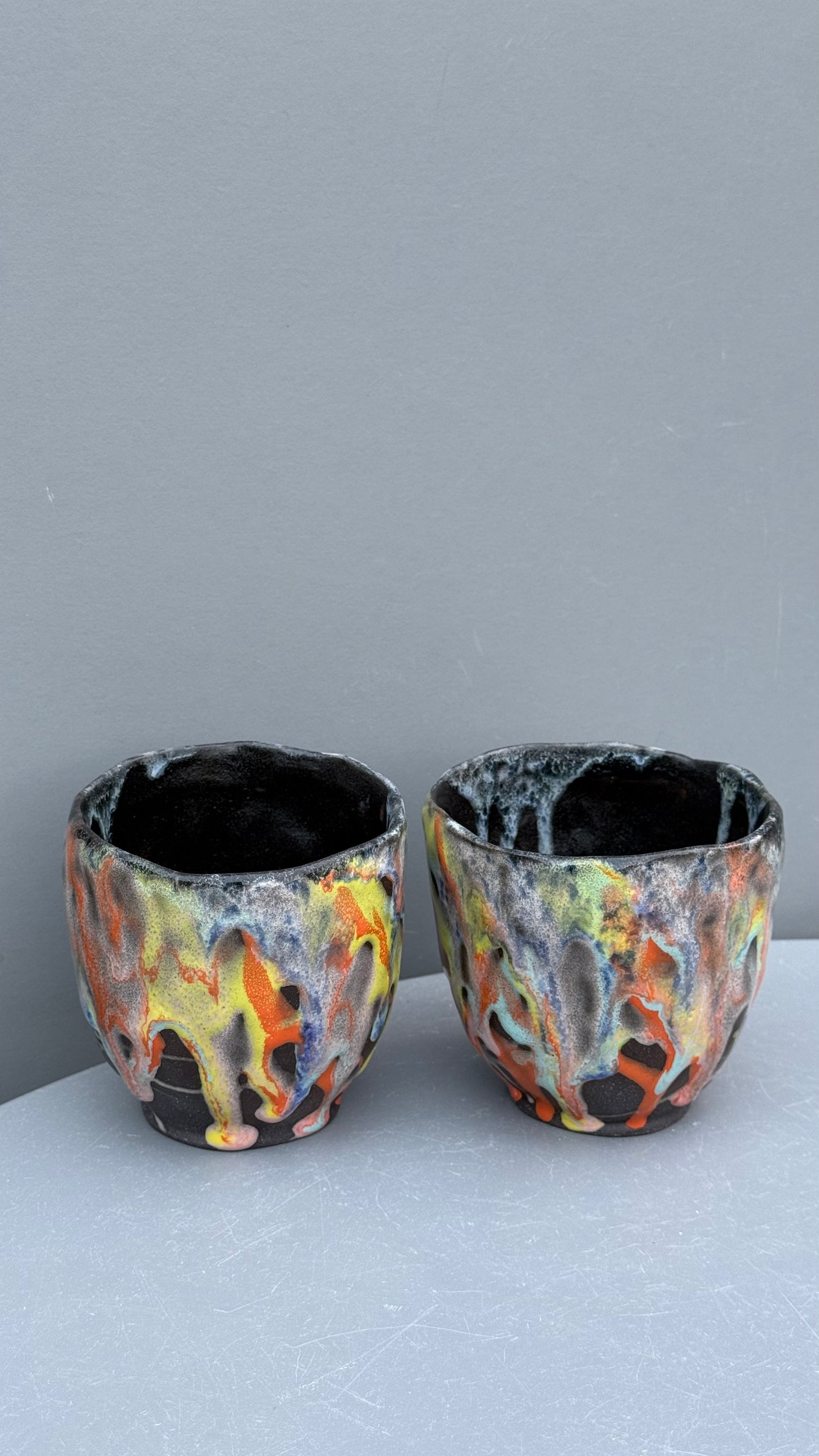 Set of 2 Bell mugs